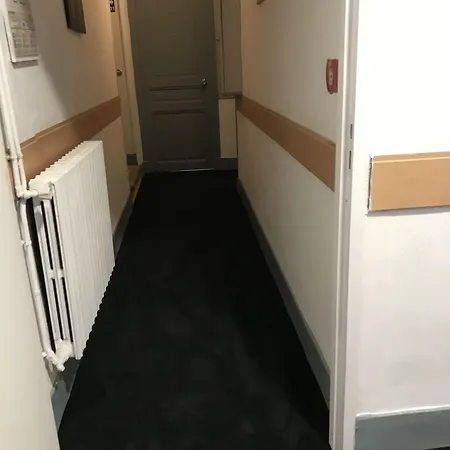 Hotel Ocean 2*